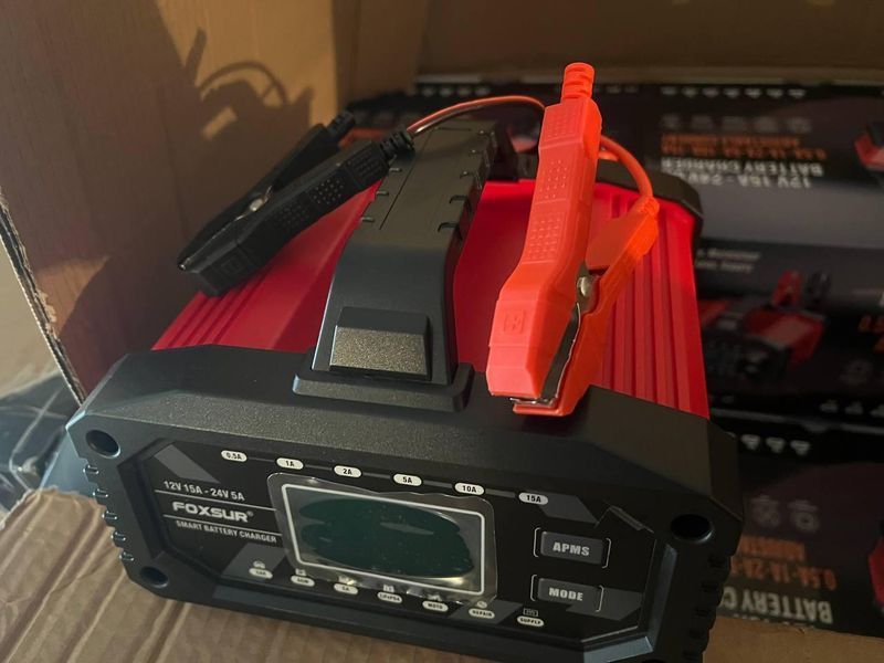 Foxsur 12V 15A - 24V 5A зарядний пристрій для автомобільного акумулятора, 6-250 А-год Foxsur 15А фото